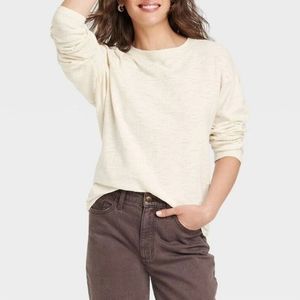 Universal Thread Casual Cream Long Sleeve Varsity T Shirt NWT Size Small